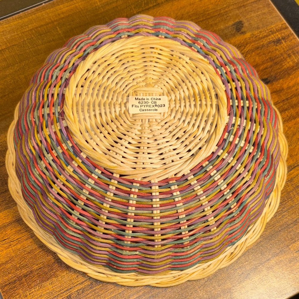 Pyrex Multicolor Woven Basket - Picture 2 of 5